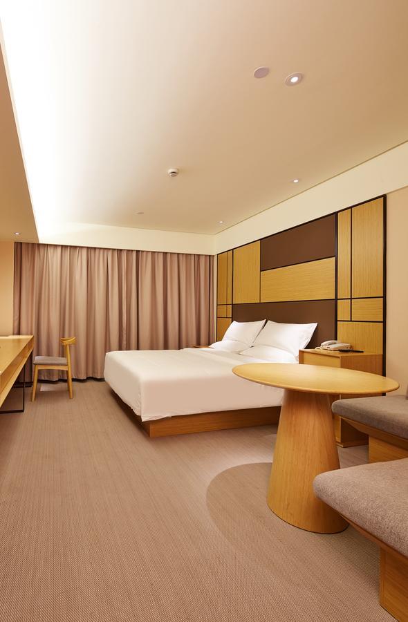 Ji Hotel Dujiangyan Чънду Екстериор снимка